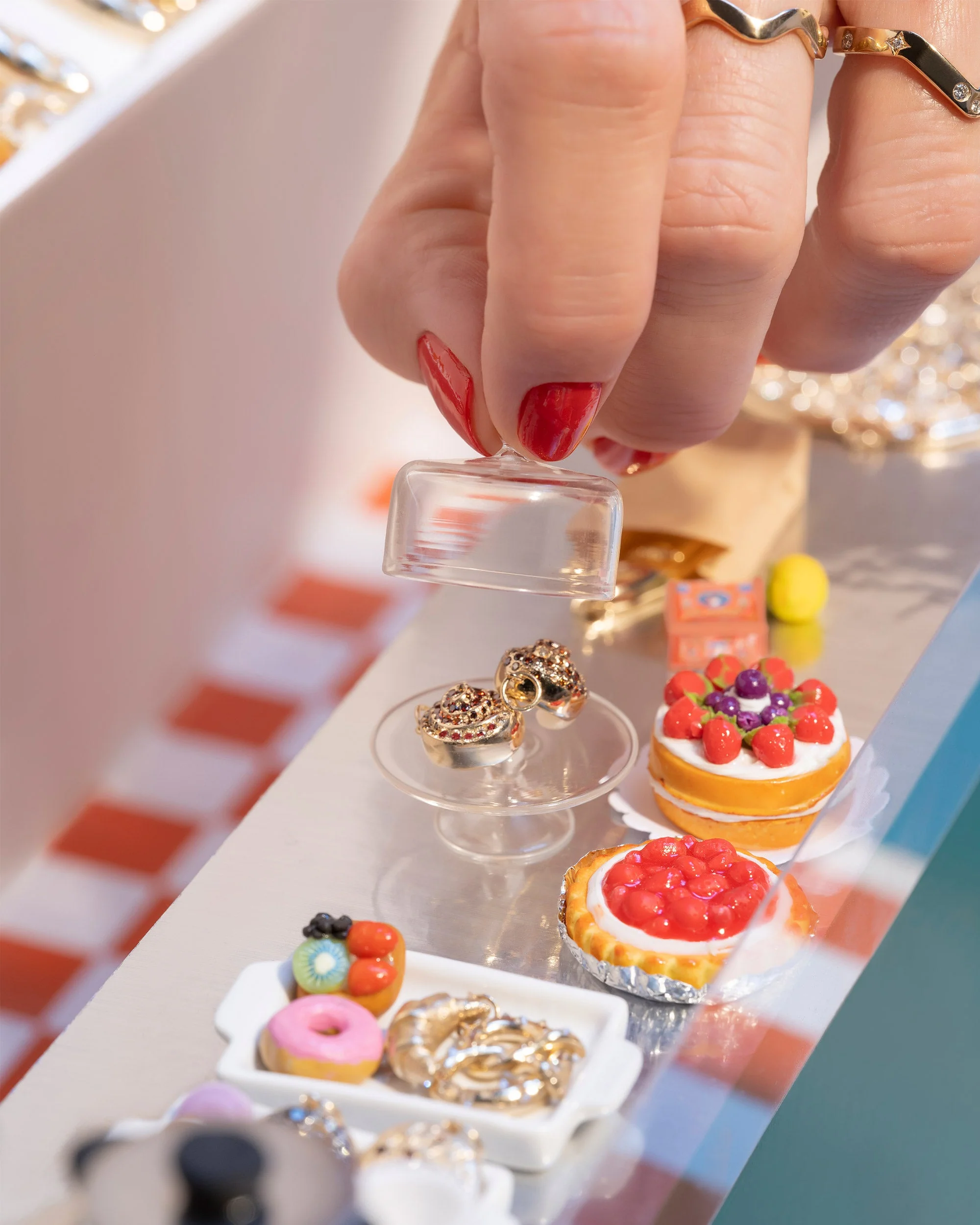 Pavé Cinnamon Roll Charm - Image 3