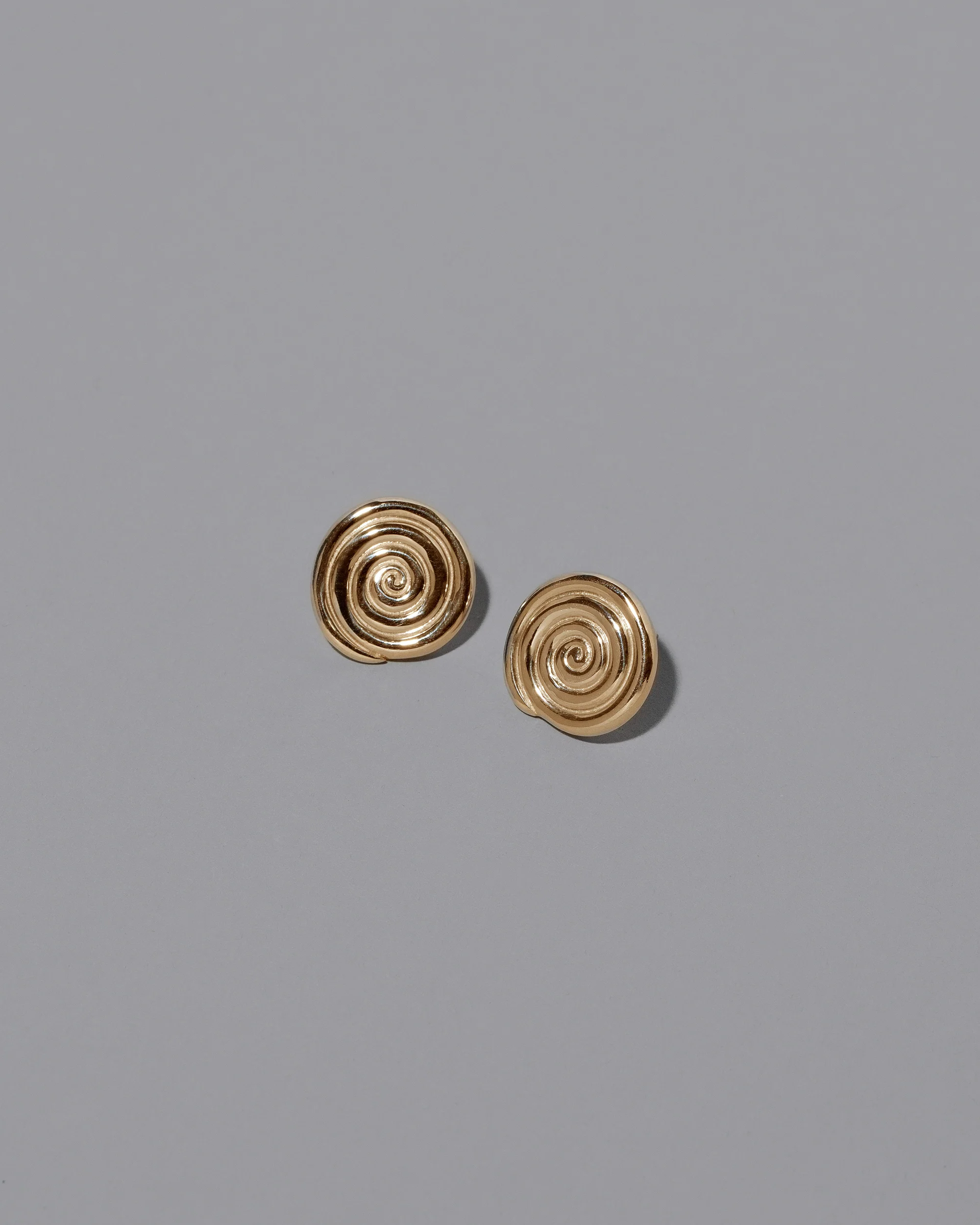 Serpentinite Stud Earrings - Solid Gold
