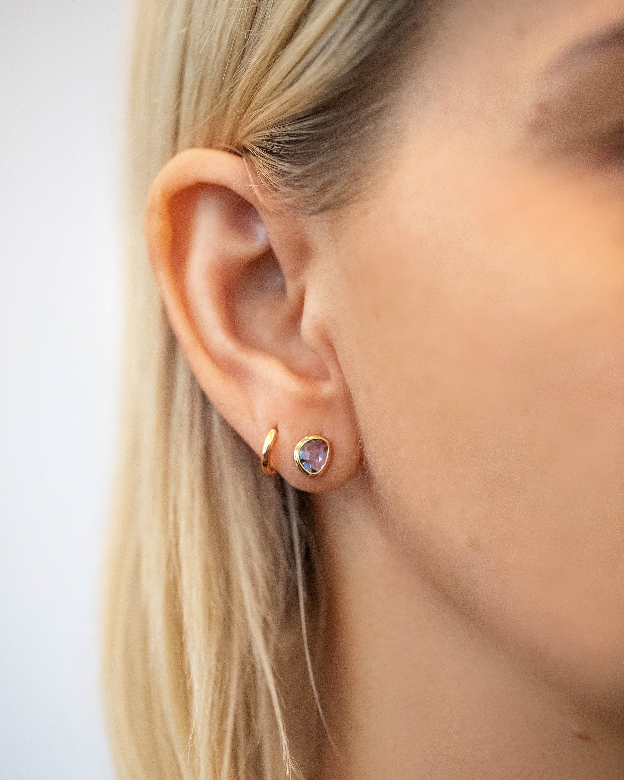 Gusher Blue Sapphire Stud Earrings 003 - Image 2