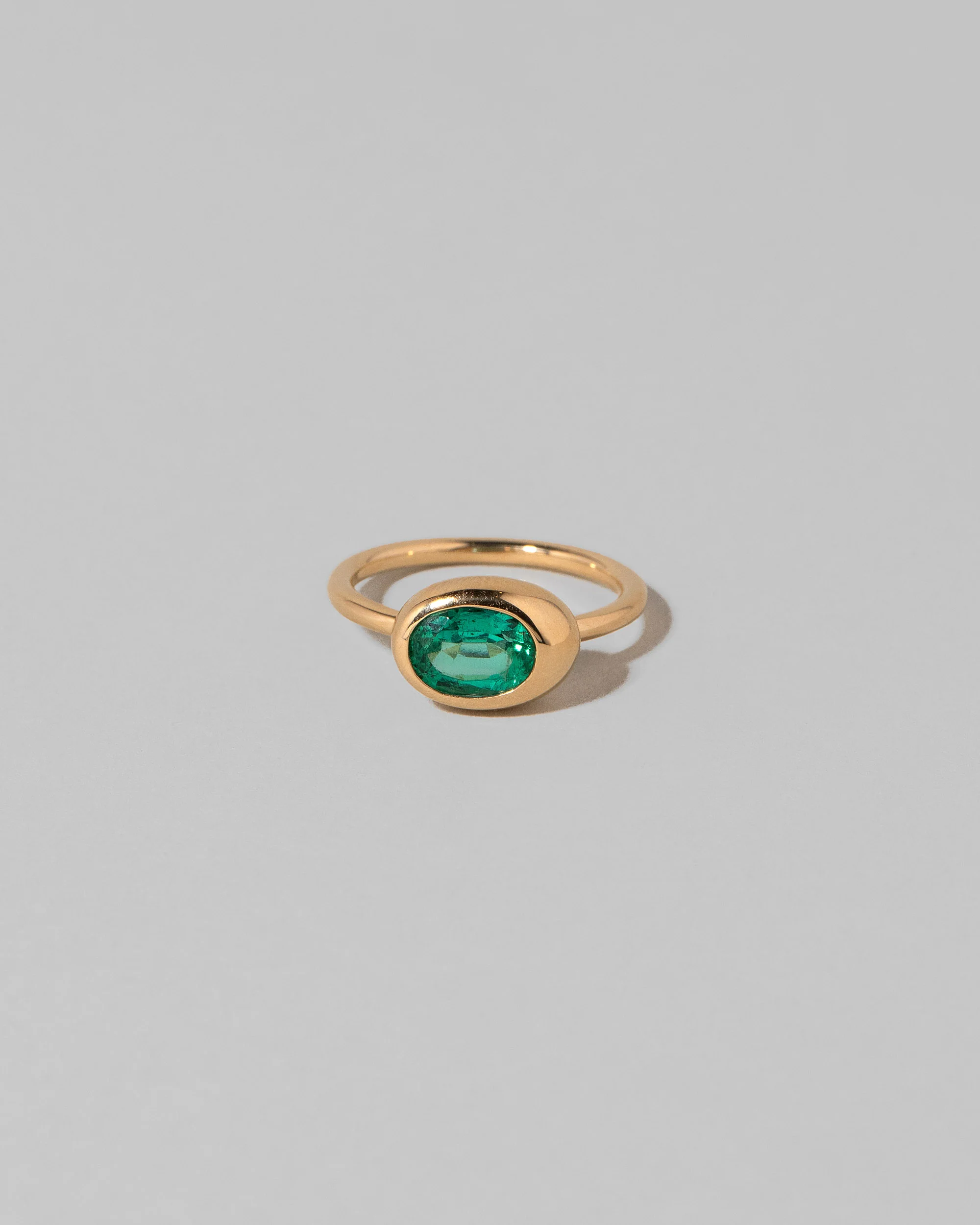 Equalize Ring - Oval Emerald