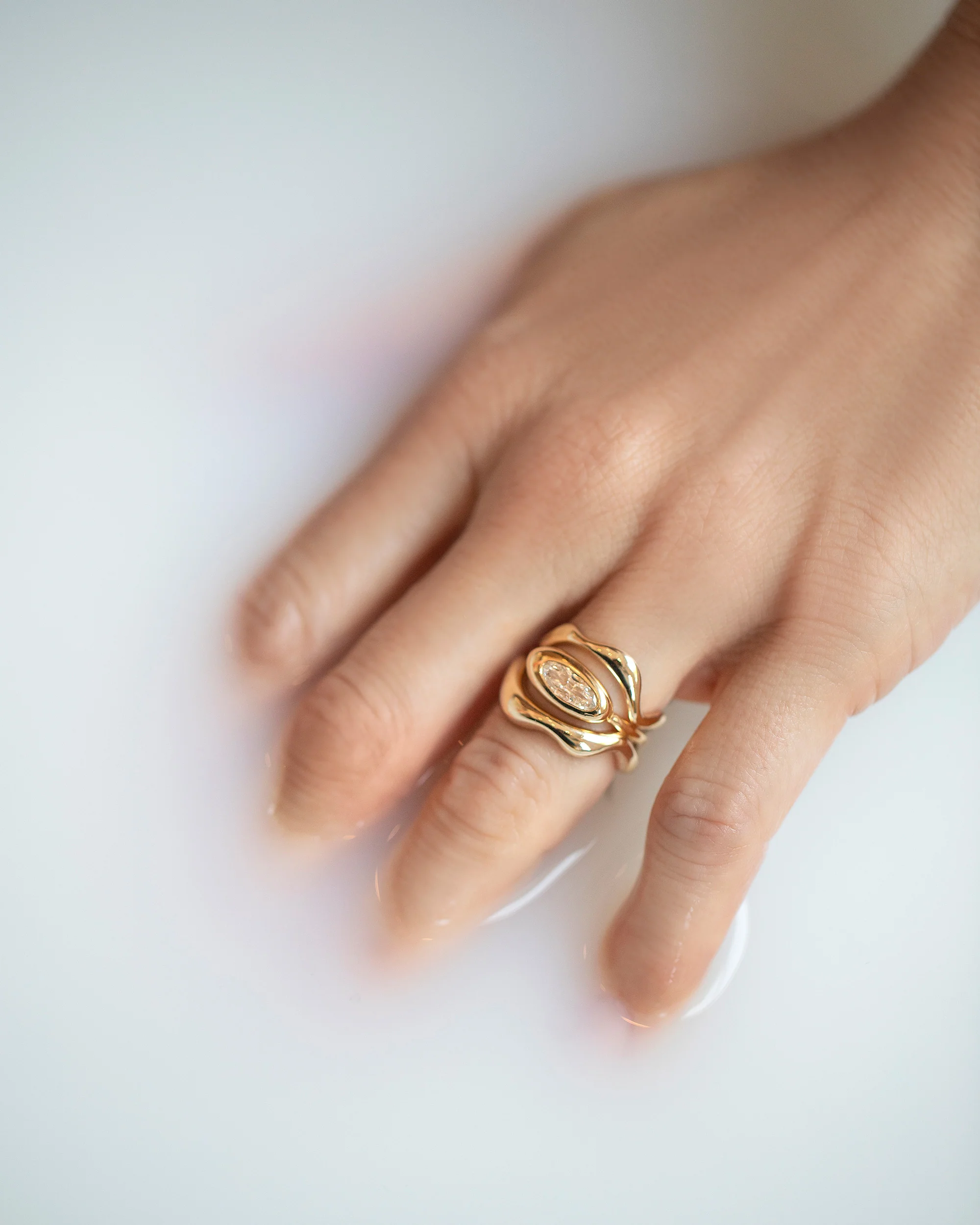 Thin Fluctuating Band - Image 3