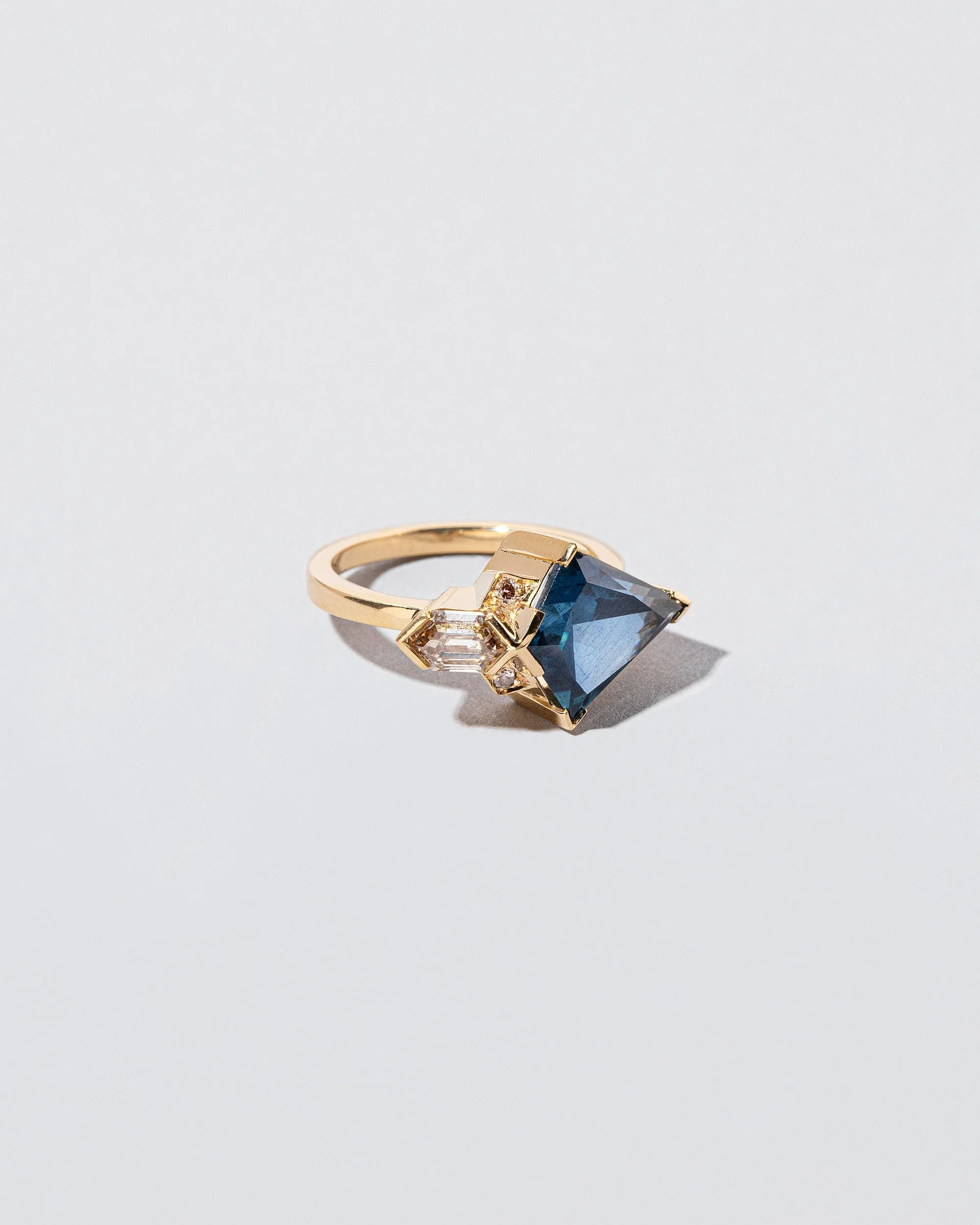 Flying Ring - Image 2