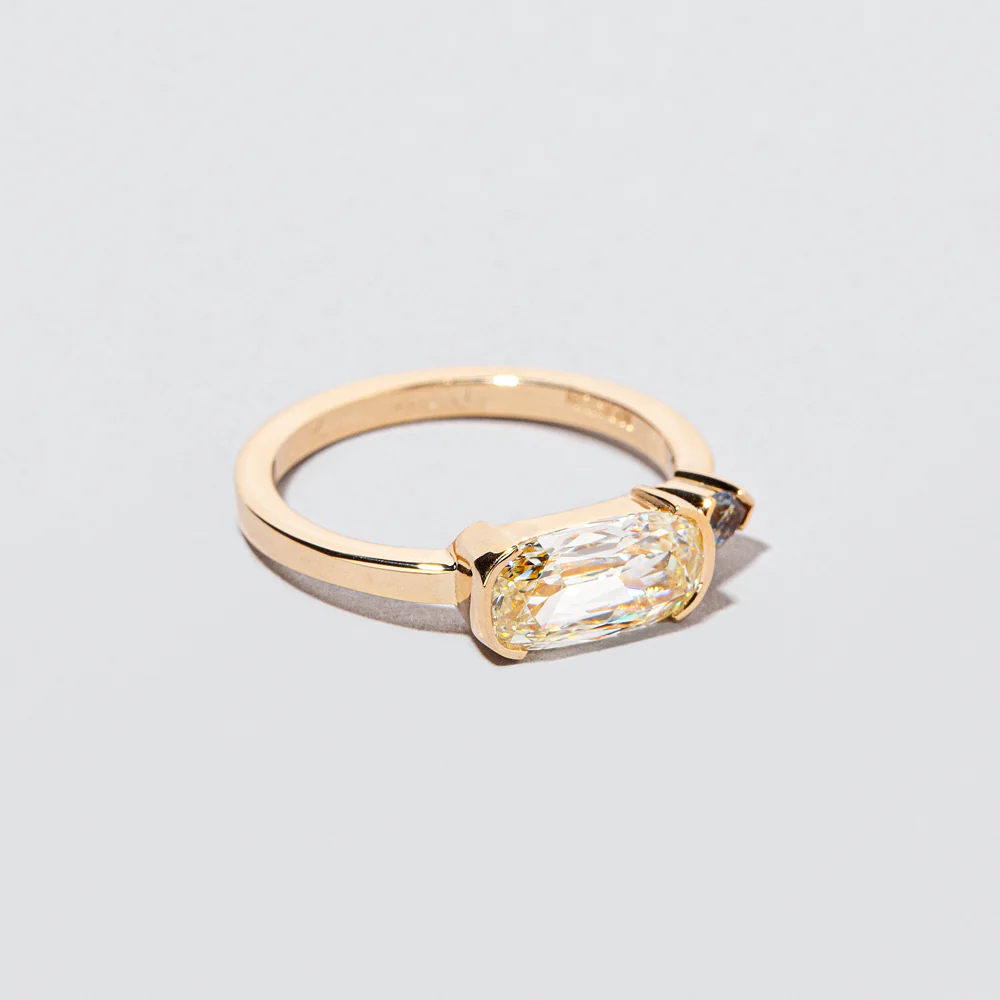 Front & Center Ring - Image 4