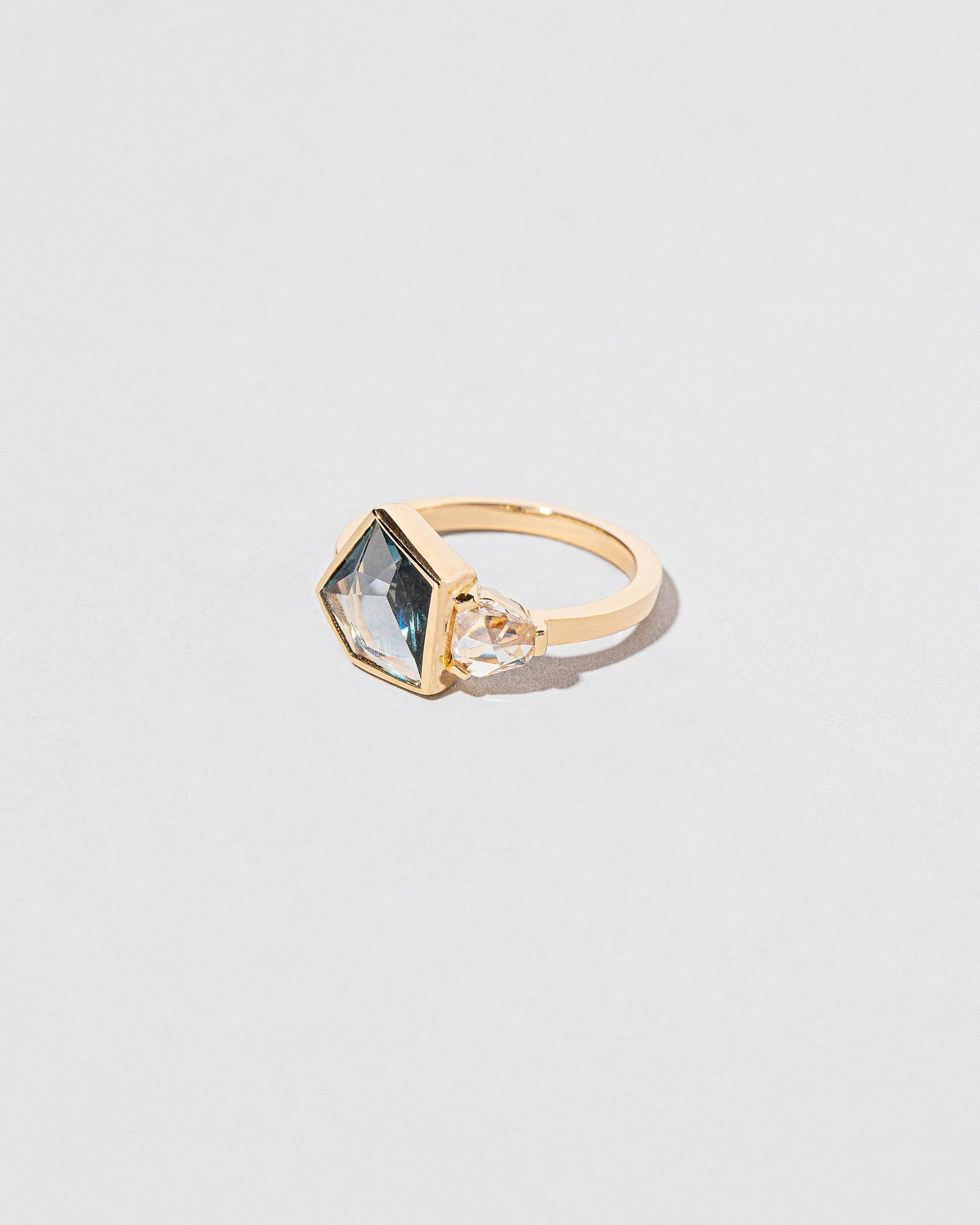 Grand Ring - Image 2