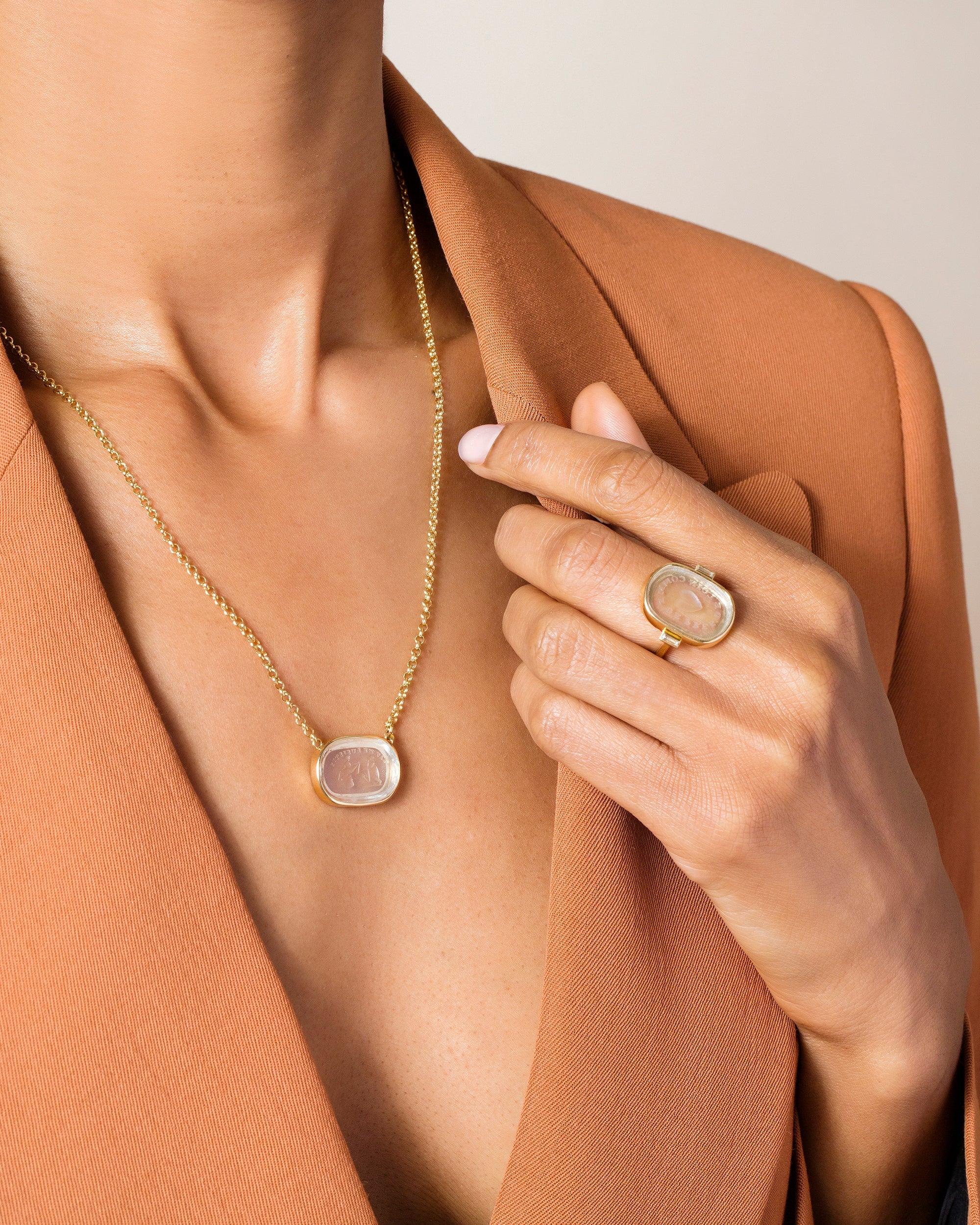 Independence Intaglio Seal Necklace - Image 4