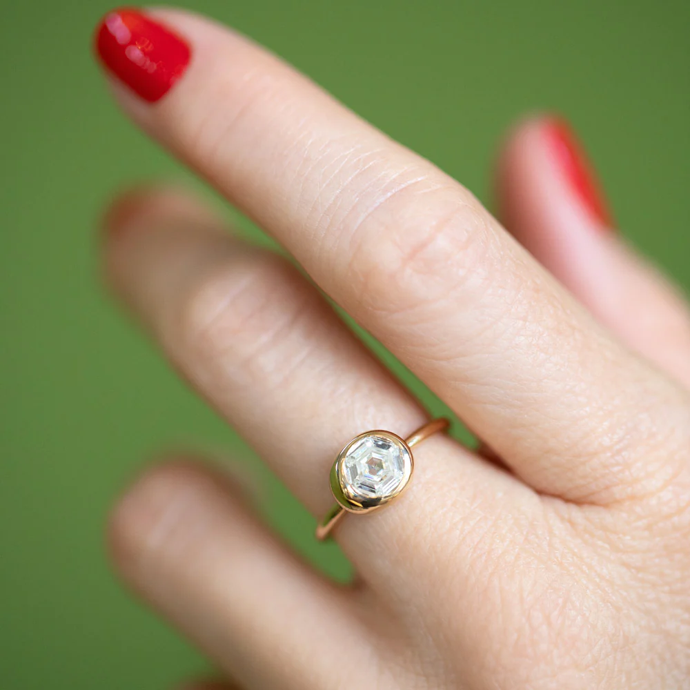 Grand Level Ring - Step Cut Diamond - Image 7
