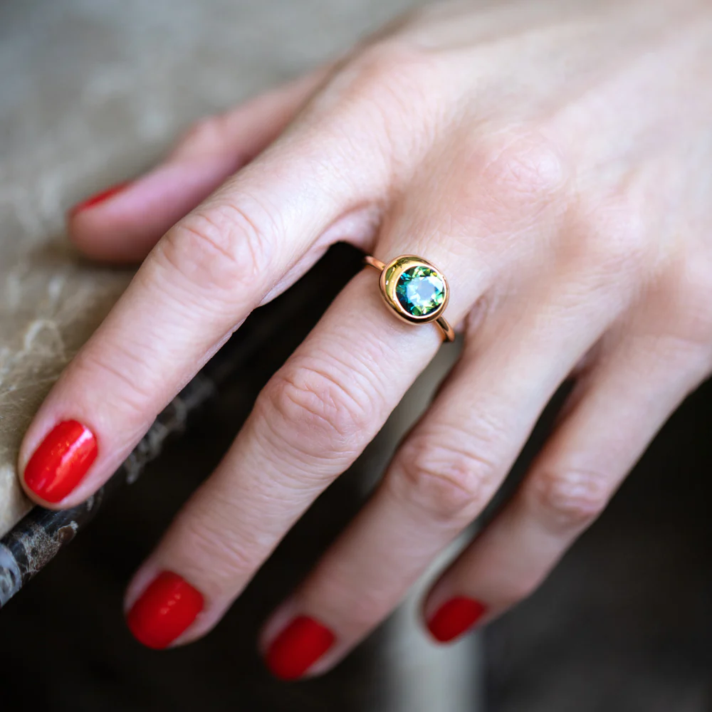 Grand Level Ring - Bicolor Sapphire - Image 5