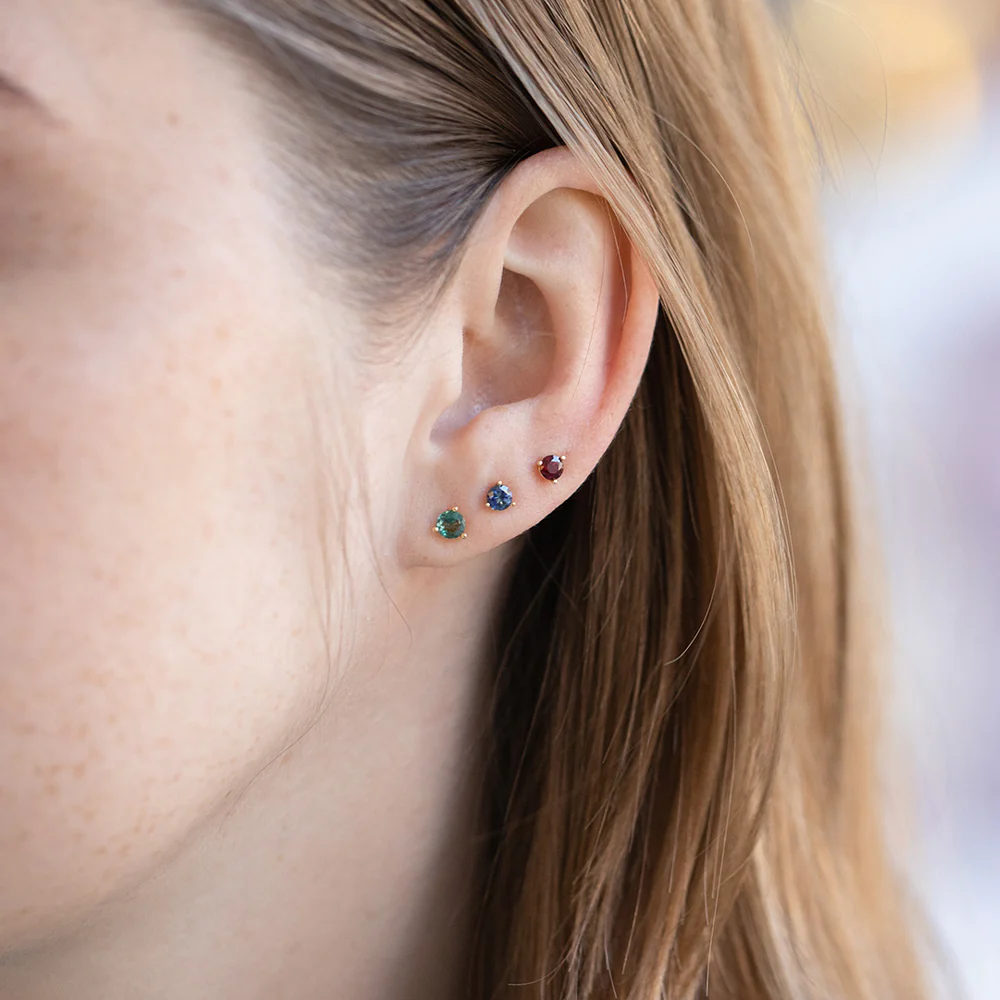 Martini Stud Earrings - Grand Teal Bicolor Sapphire - Image 3
