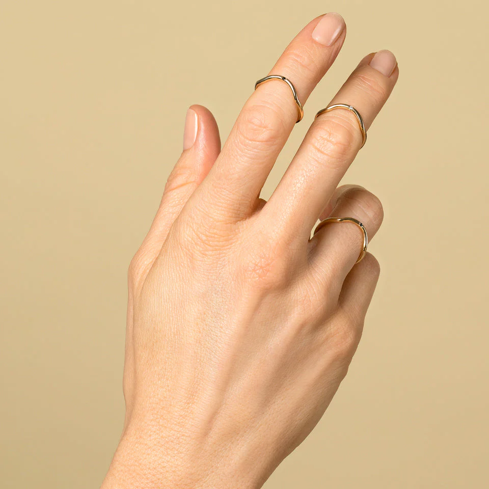 Mini Curve Band - Single Stone - Image 5