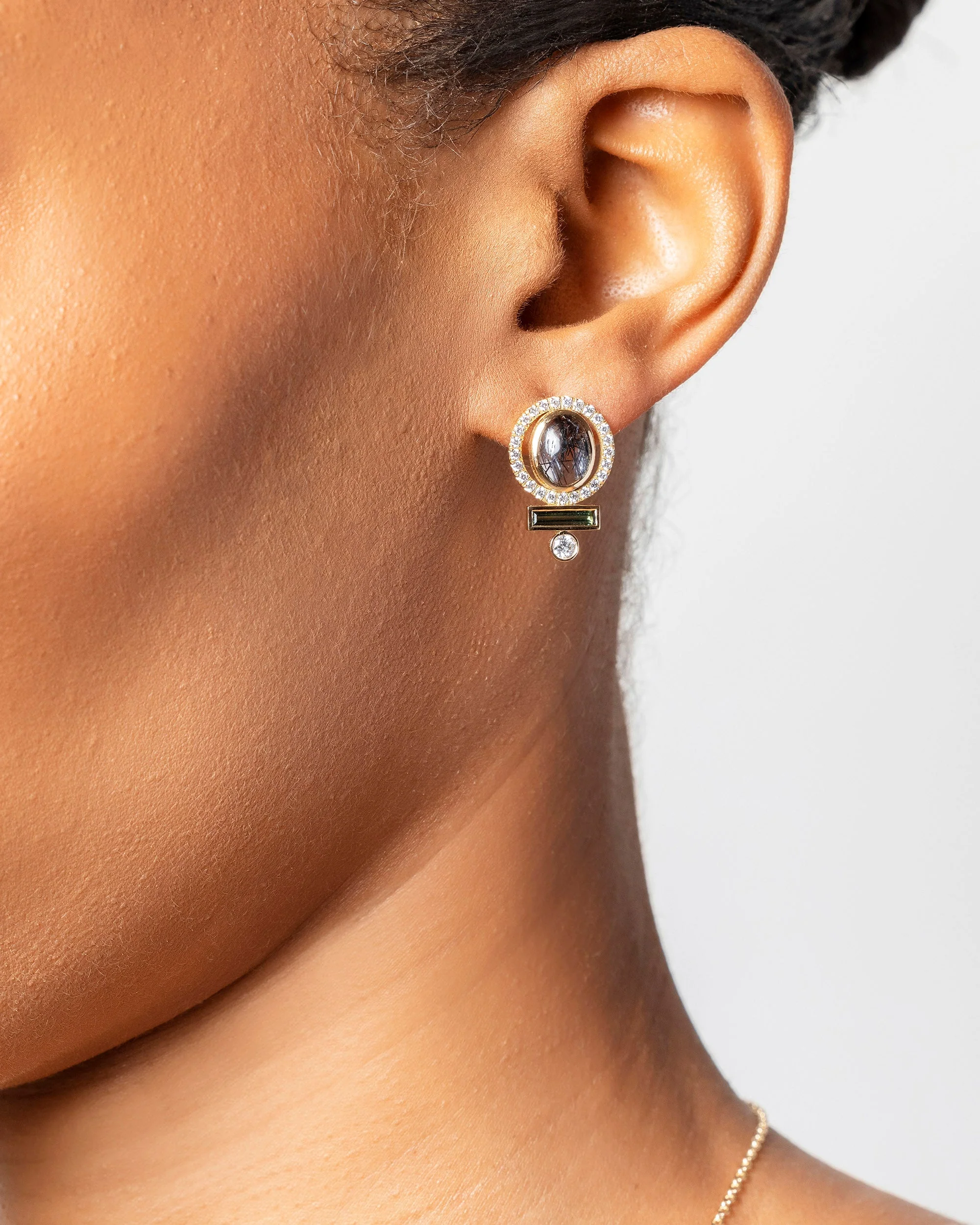 Mystical Change Earring - Image 2
