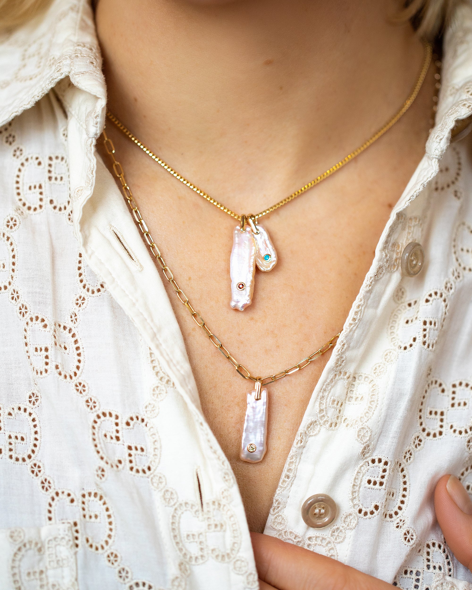 August Birthstone Pearl Pendant With Peridot - Image 2