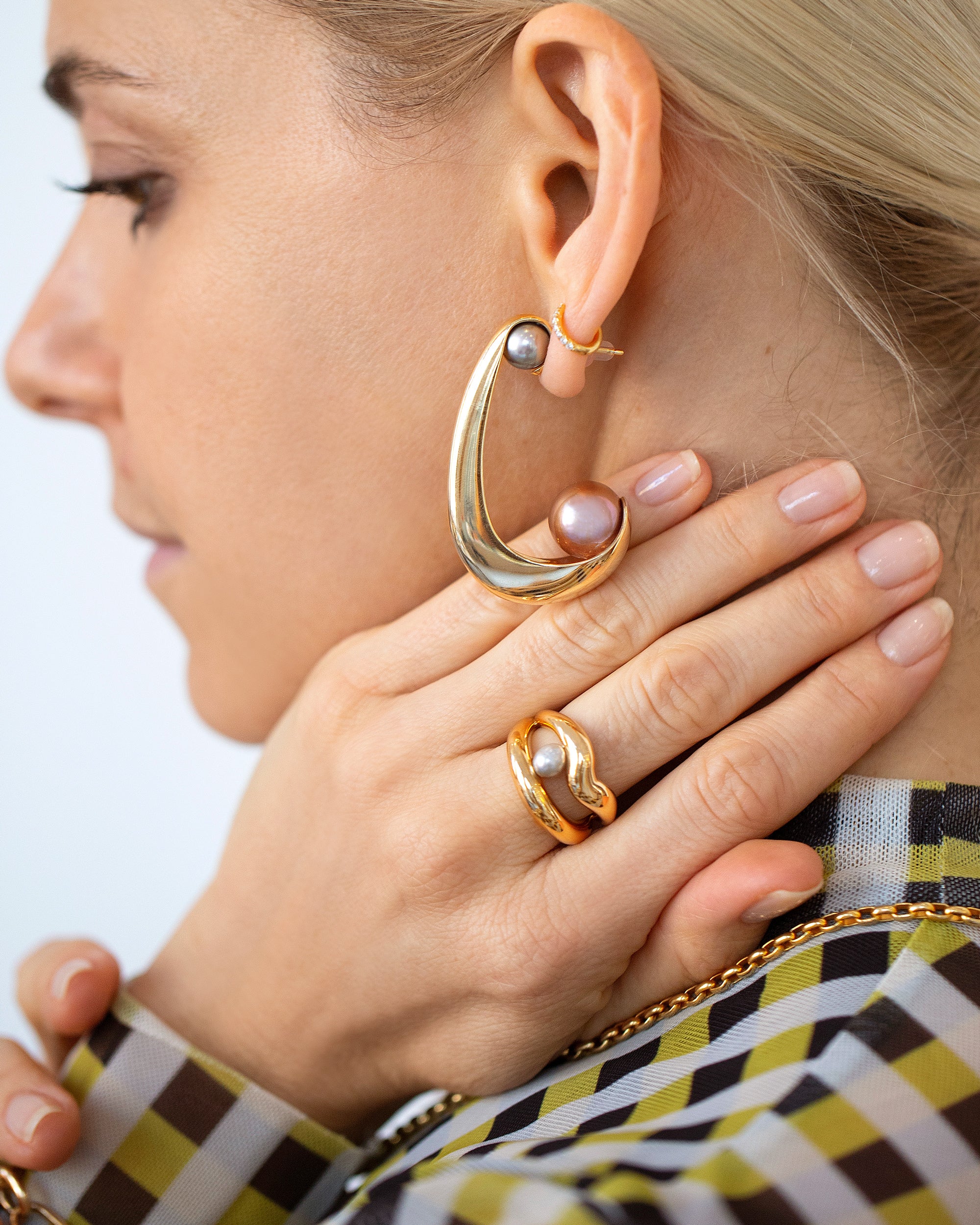 Channeling Hoop Earrings - Image 2