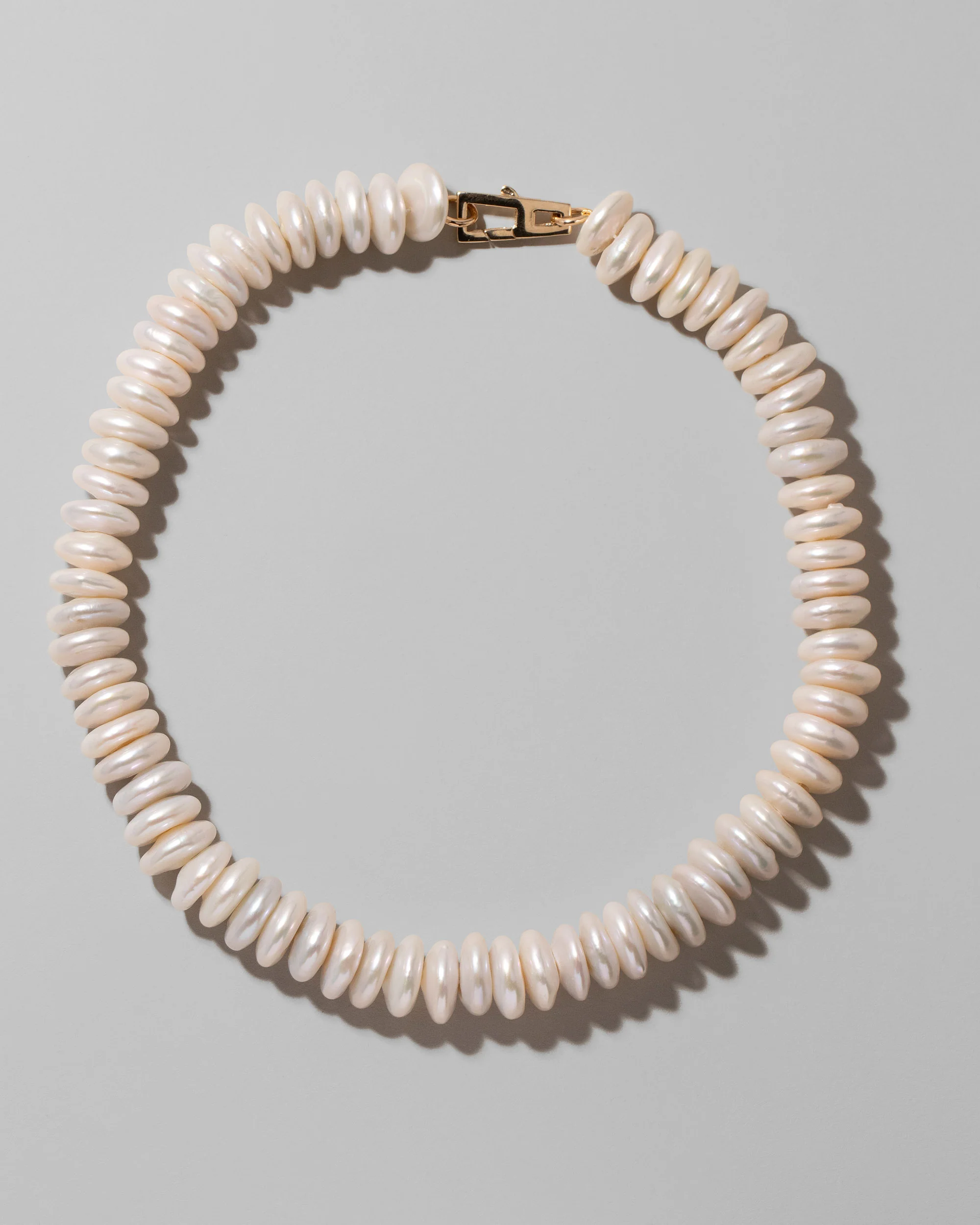 Button Pearl Choker Necklace