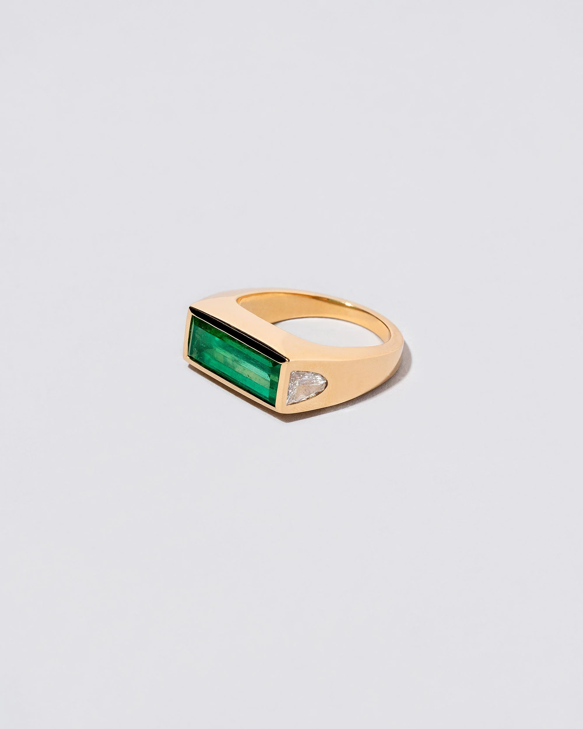 Figure Ring - Image 2