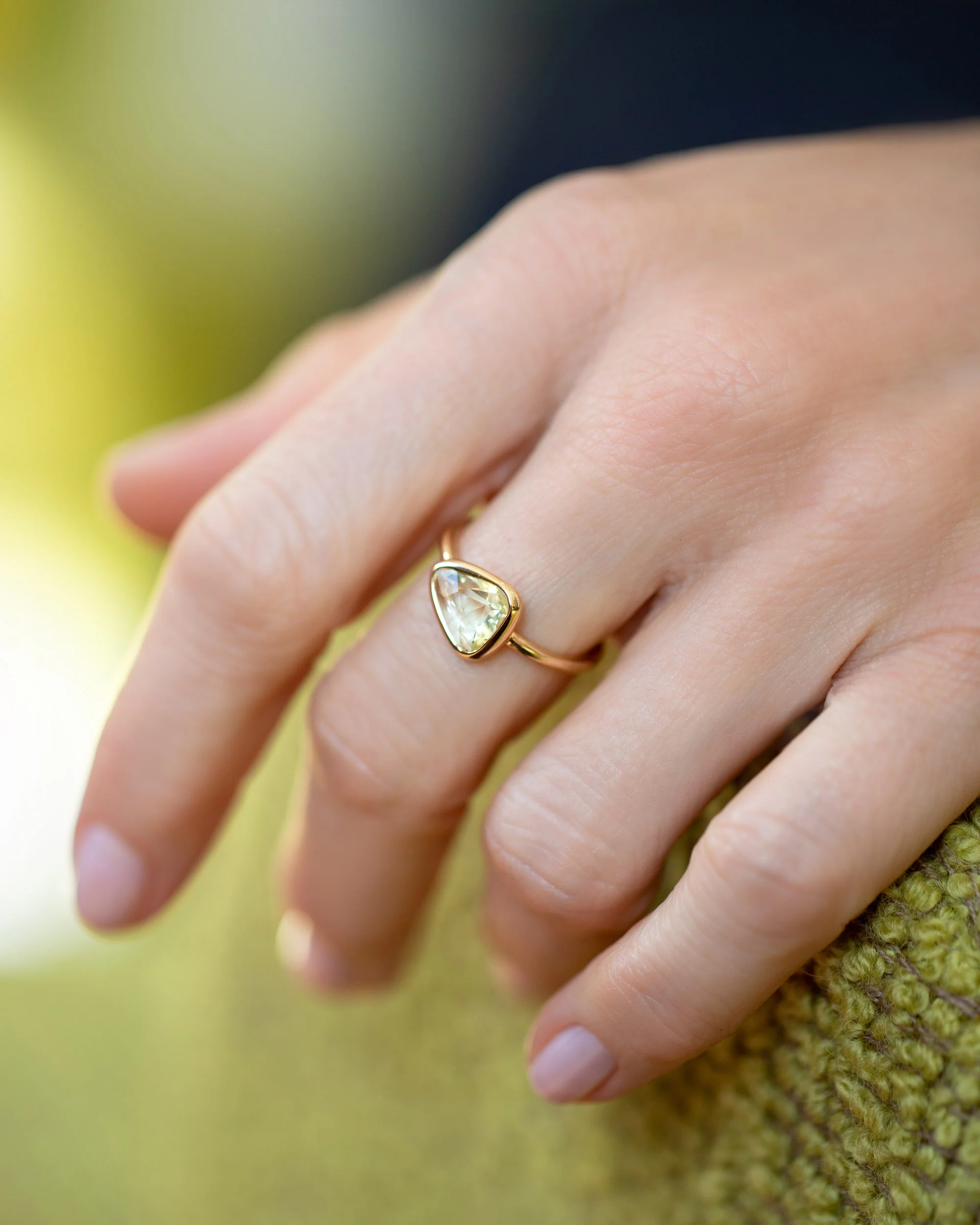 Gusher Chartreuse Sapphire Ring 003 - Image 5