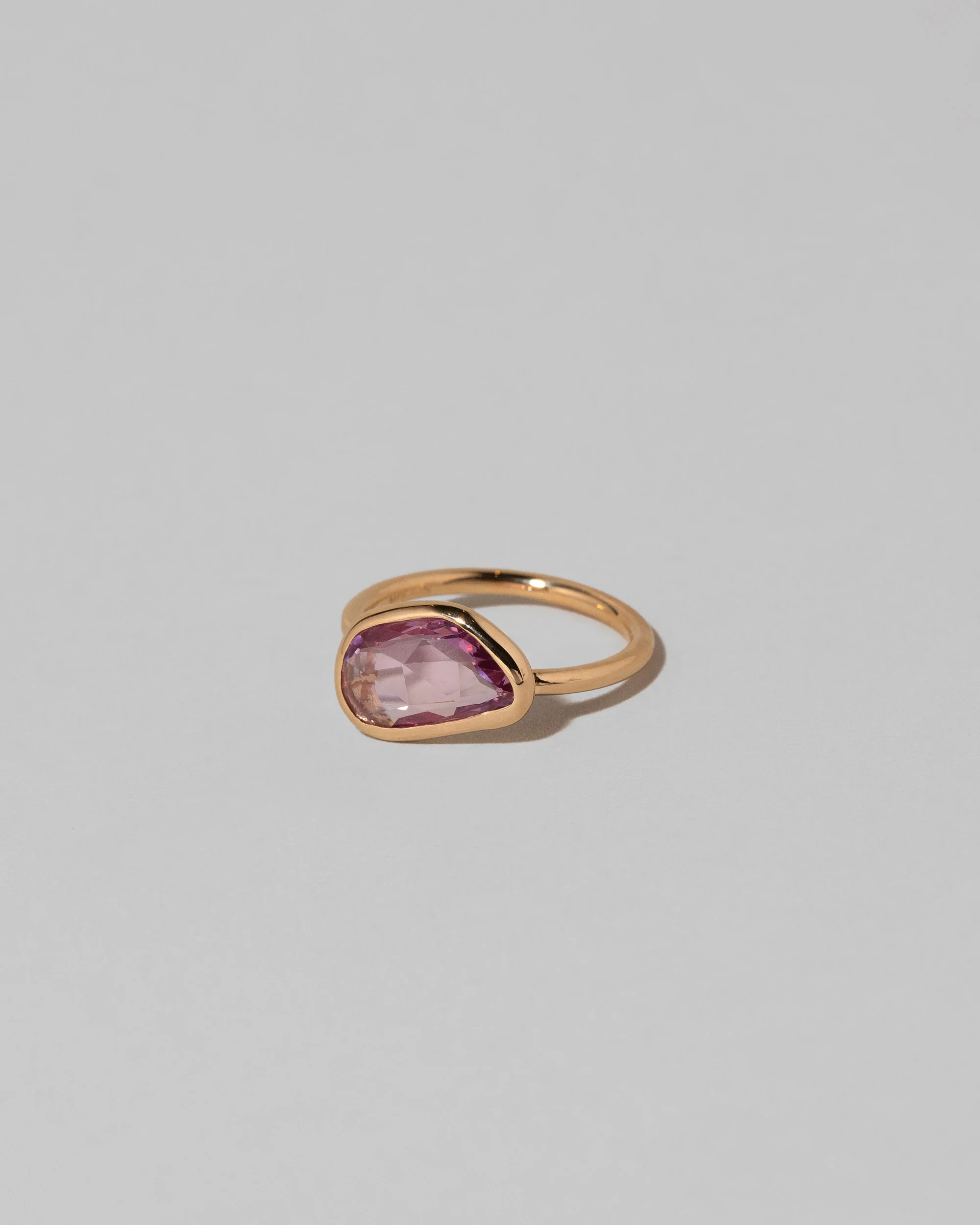 Gusher Pink Sapphire Ring 011 - Image 2