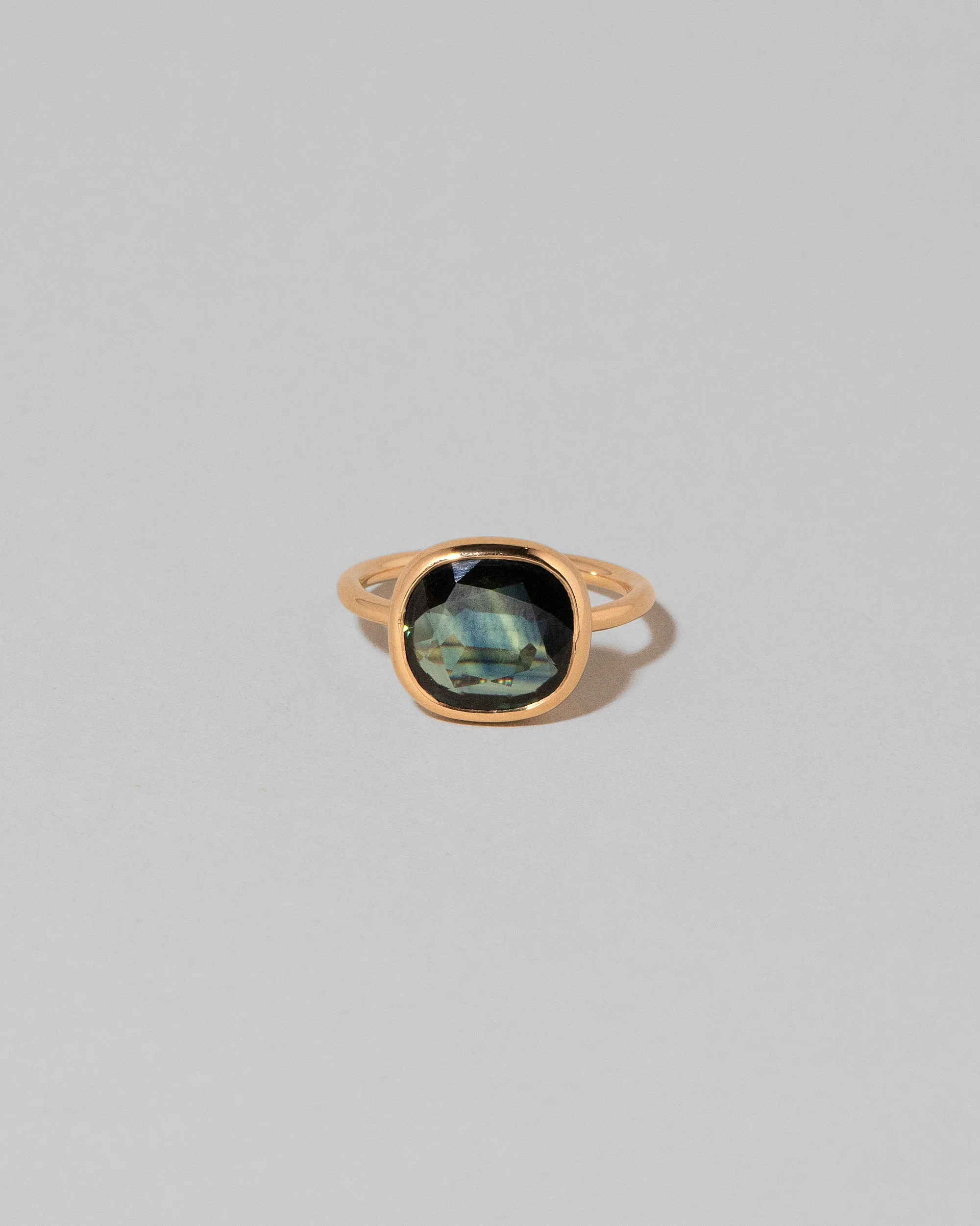 Gusher Bicolor Sapphire Ring 012