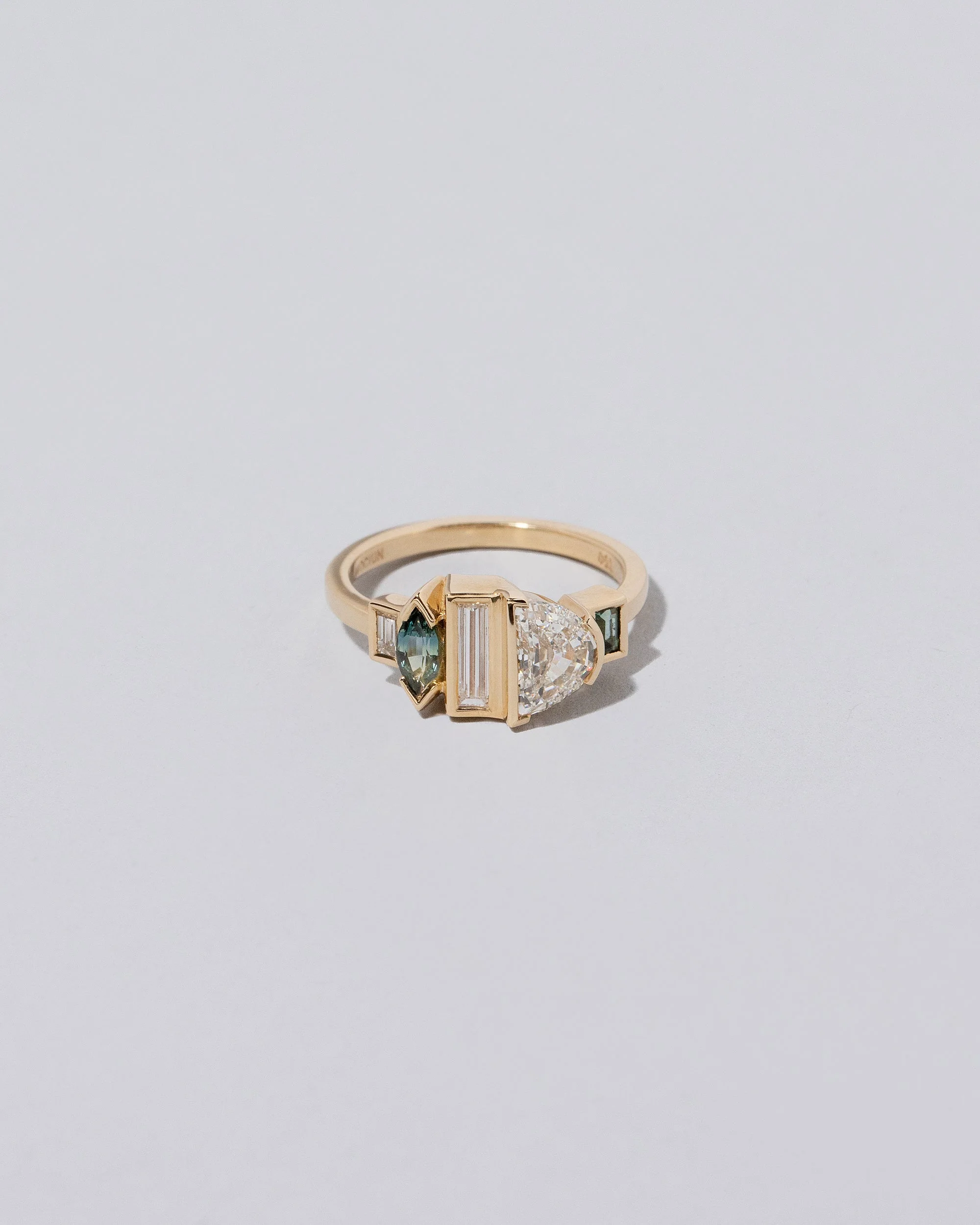 Nobel Ring
