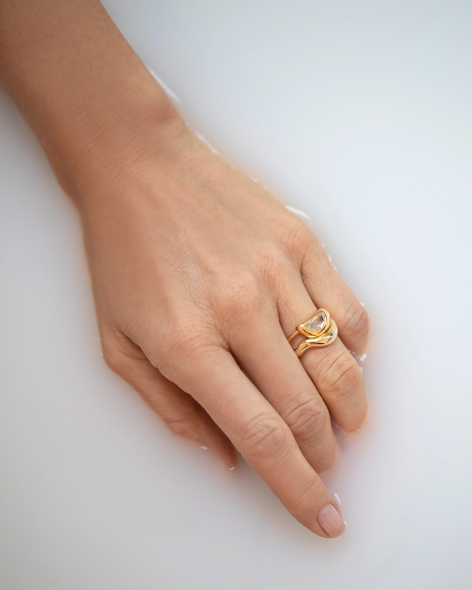 Lined Up Ring - Image 4