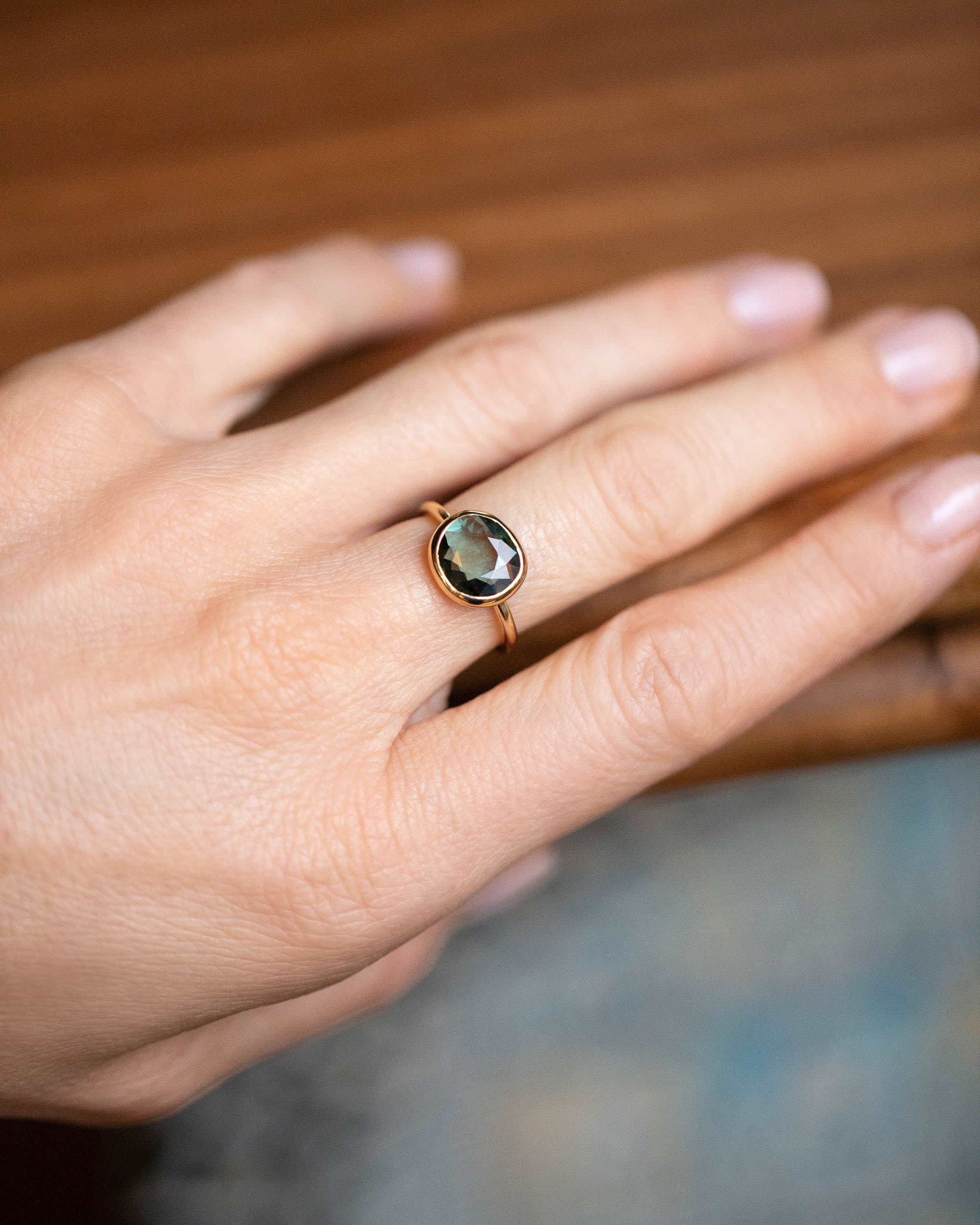 Gusher Green Sapphire Ring 032 - Image 4