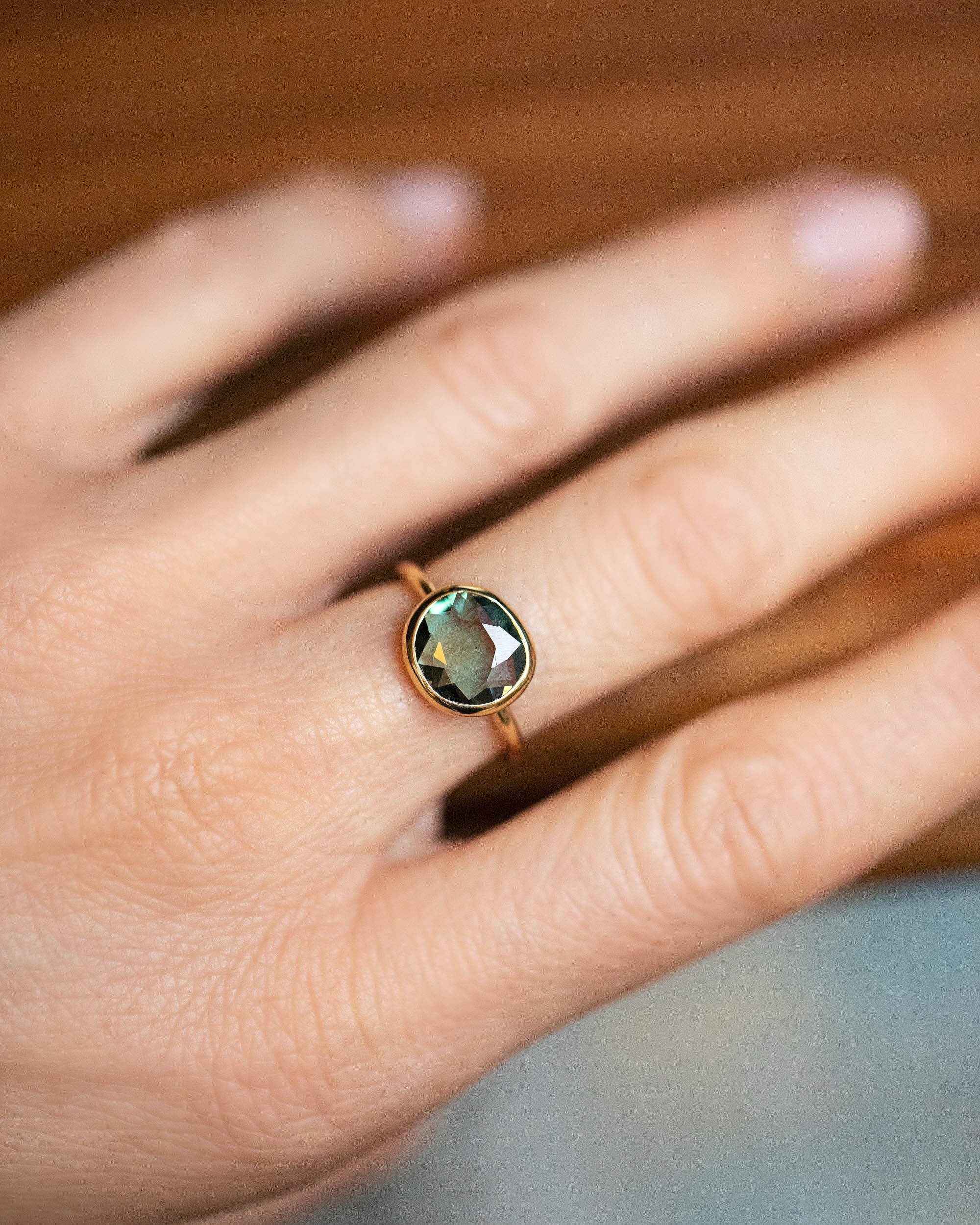 Gusher Green Sapphire Ring 032 - Image 5