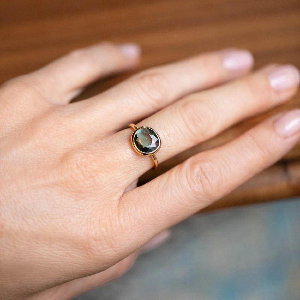 Gusher Green Sapphire Ring 032 - Image 6