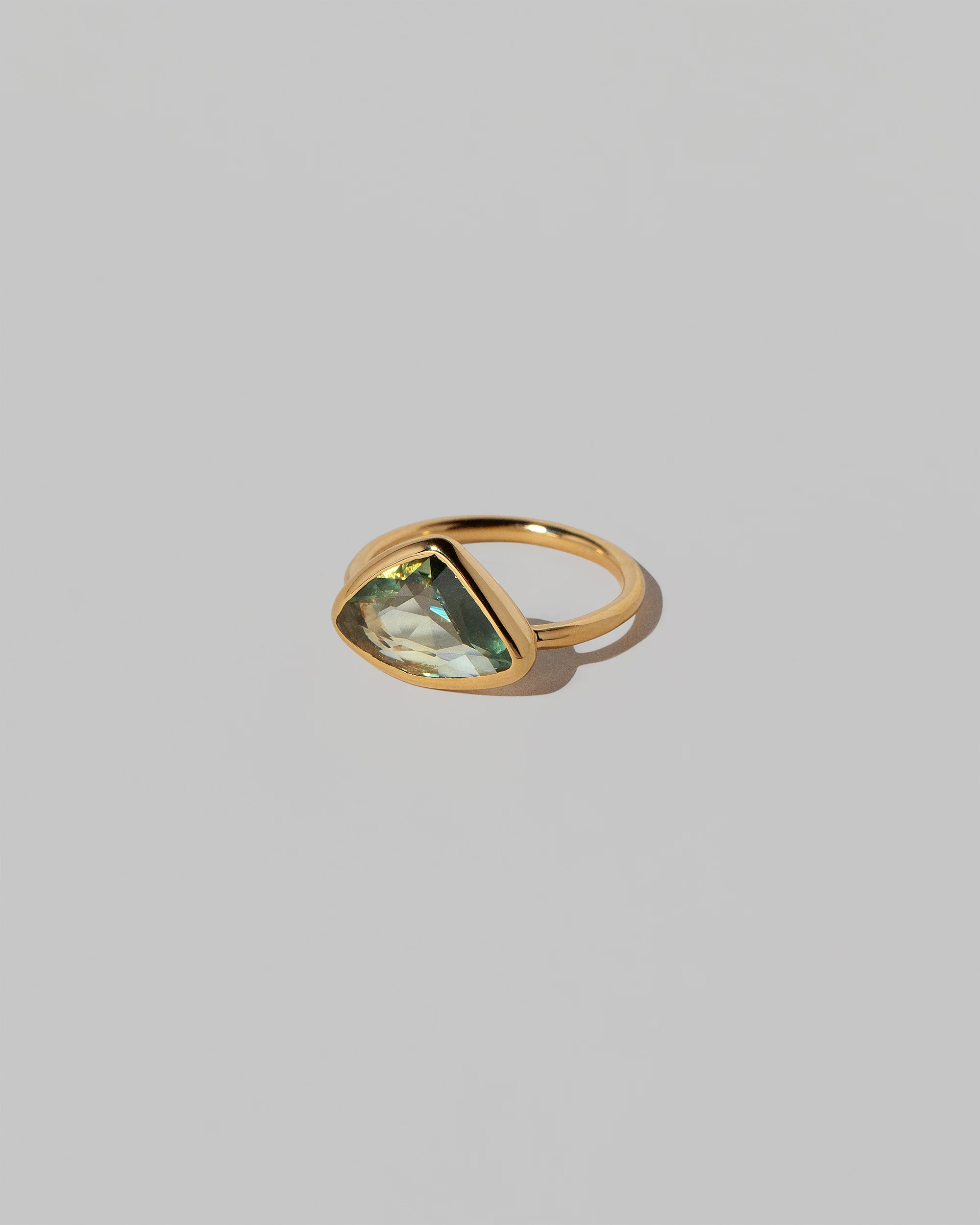 Gusher Green Sapphire Ring 036 - Image 2
