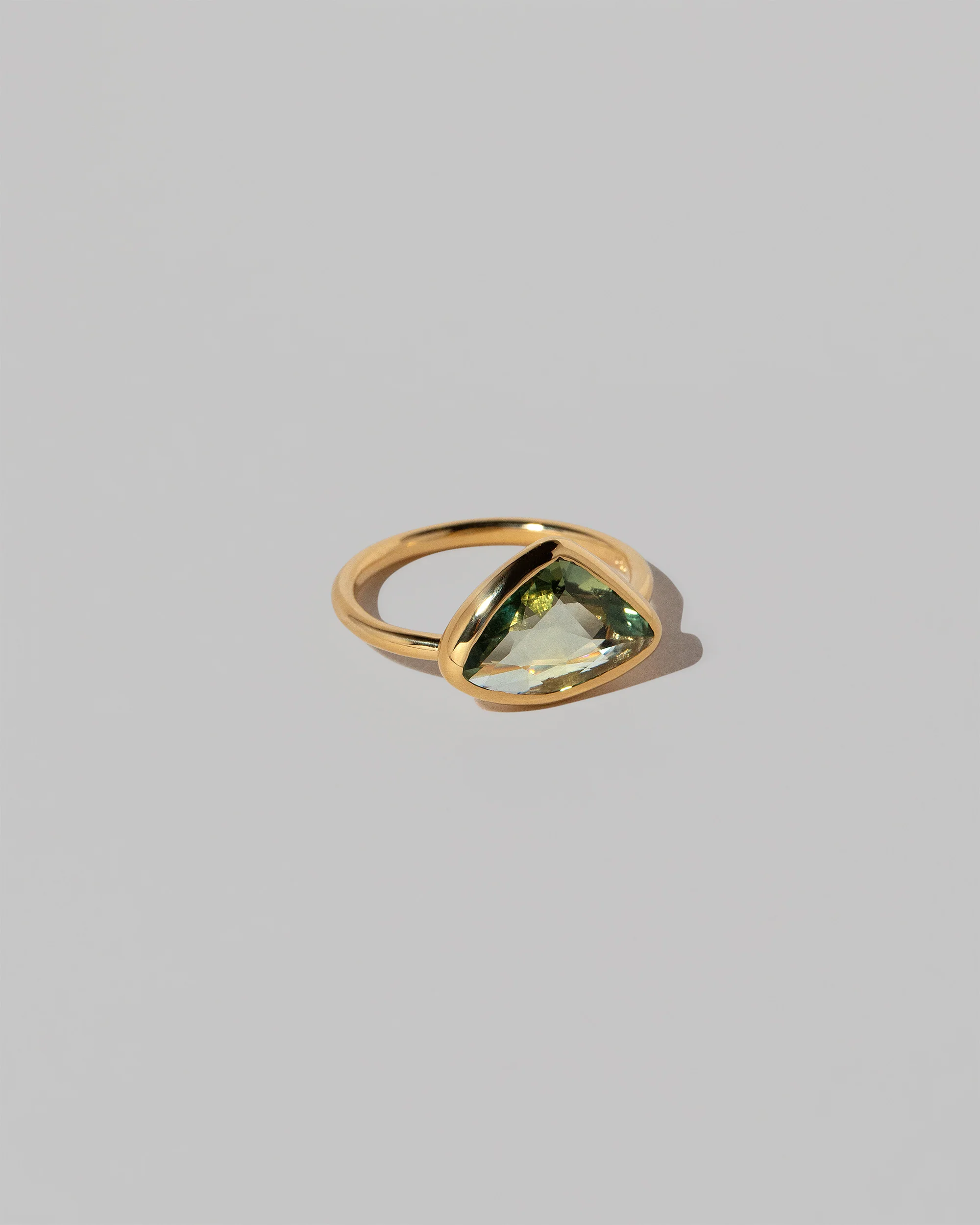 Gusher Green Sapphire Ring 036 - Image 3