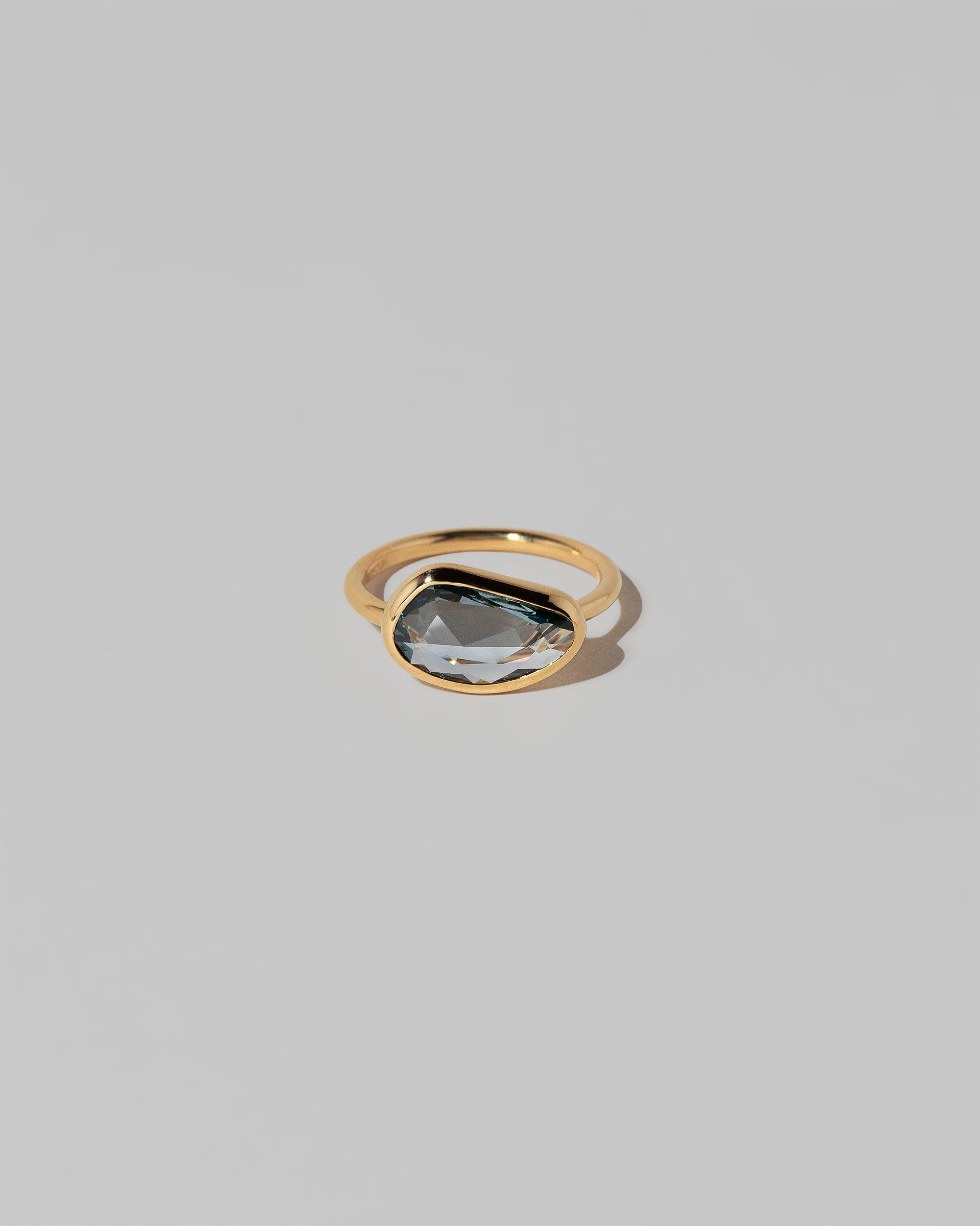 Gusher Teal Sapphire Ring 037