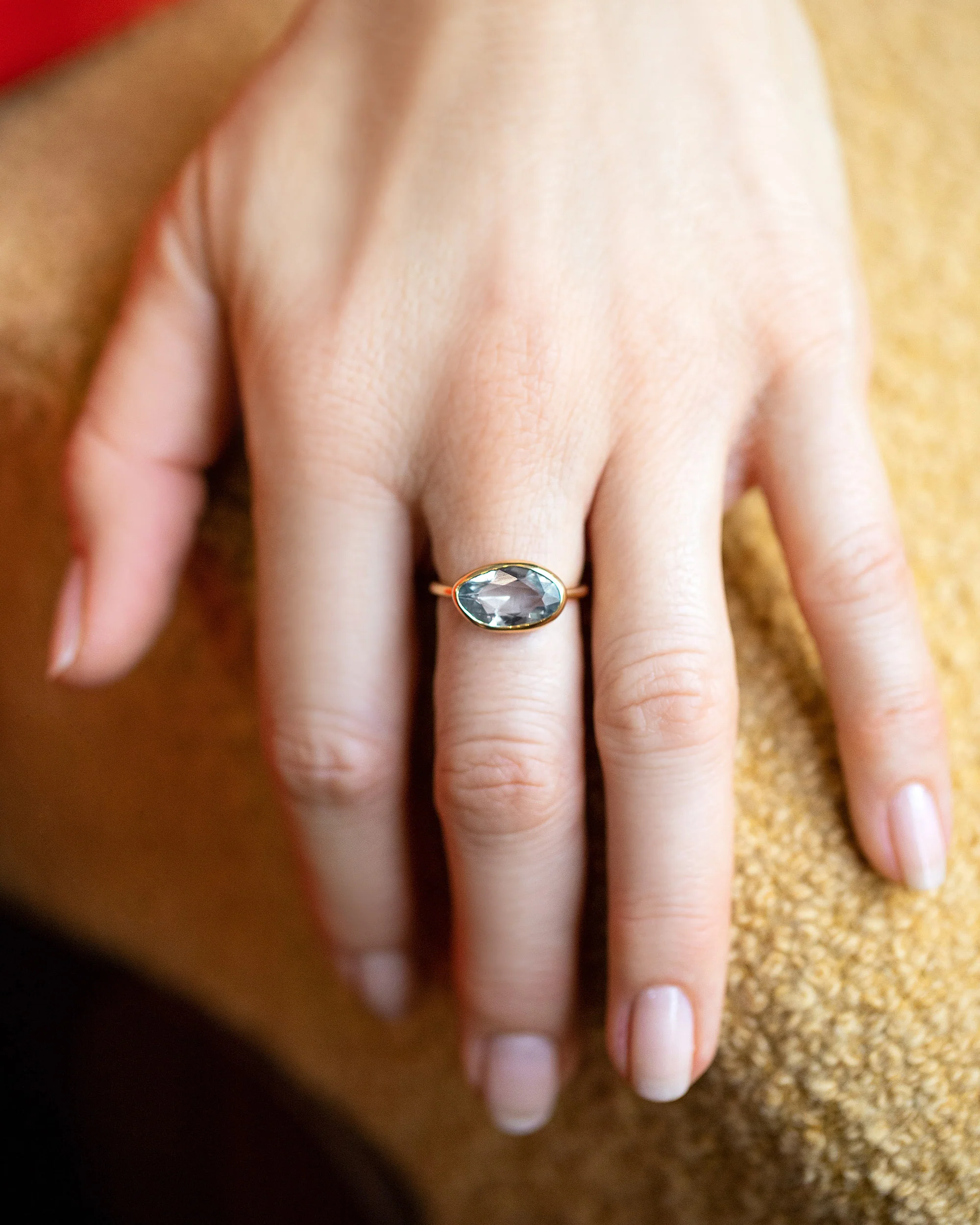 Gusher Blue Sapphire Ring 039 - Image 4