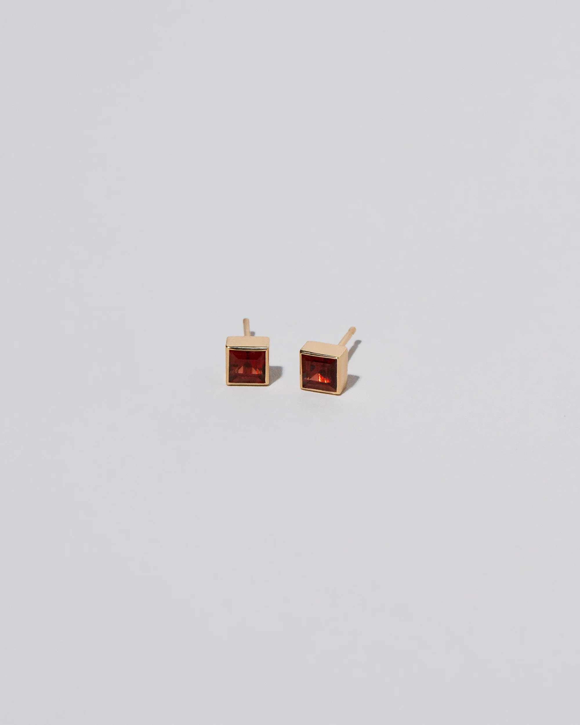 Square Frame Stud Earrings - Anthill Garnet