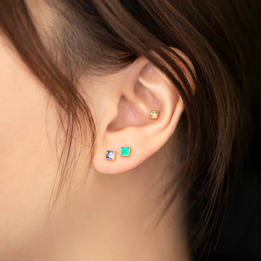 Square Frame Stud Earrings - Emerald - Image 2