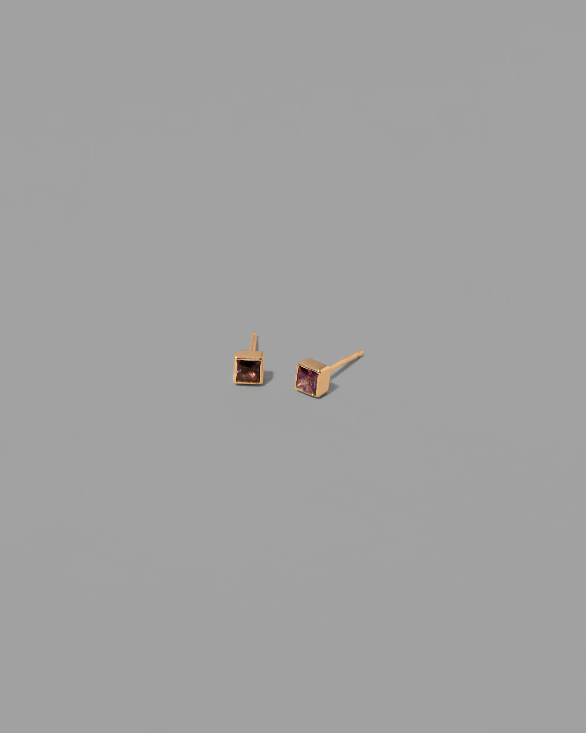 Square Frame Stud Earrings - Petite Bicolor Pink/Blue Sapphire