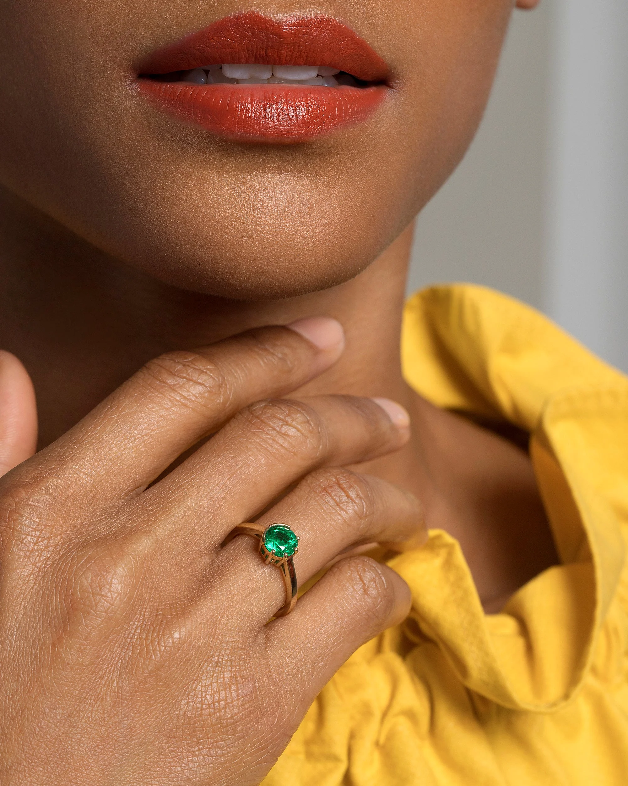 Sun & Moon Ring - Emerald - Image 3
