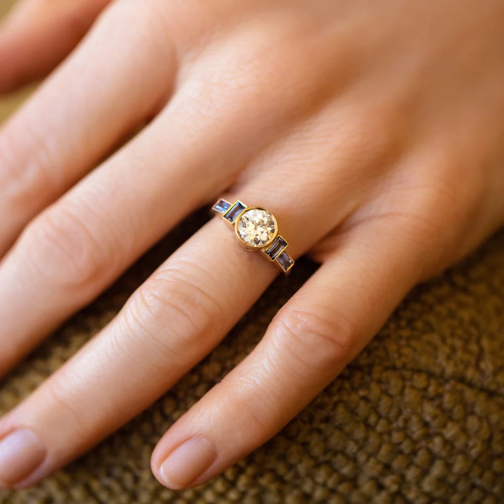 Third Eye Ring - White Diamond & Blue Sapphire - Image 5