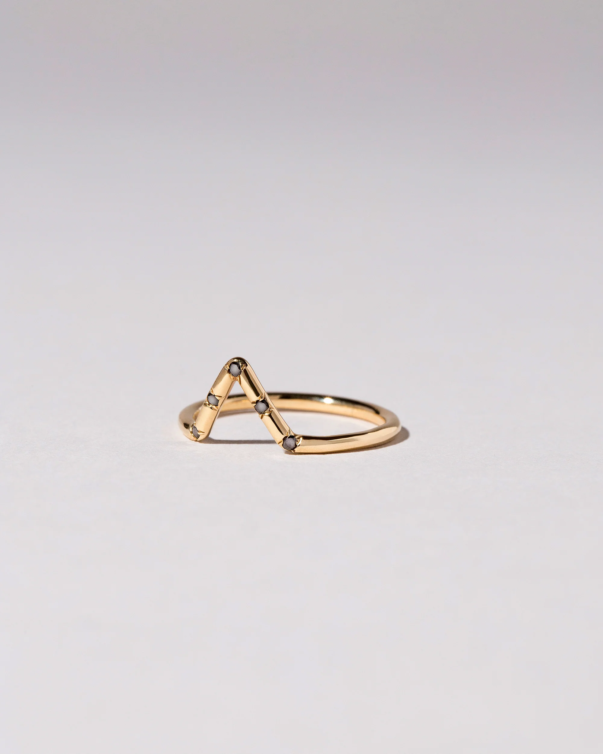 Triangle Band - Five Stone - Image 3