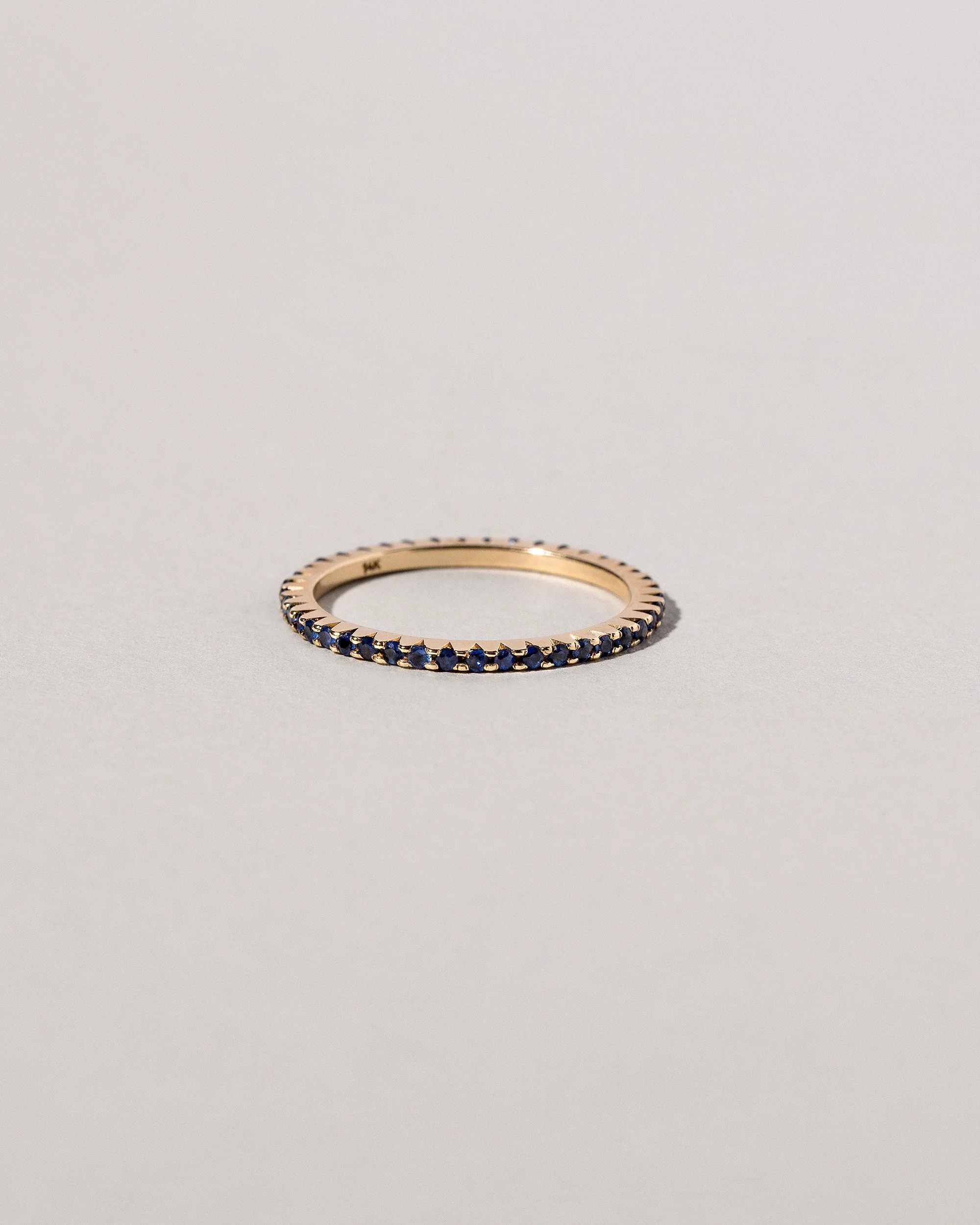 Gear Edge Band in 14k Yellow Gold with Blue Sapphire - sz6.5 x Vault