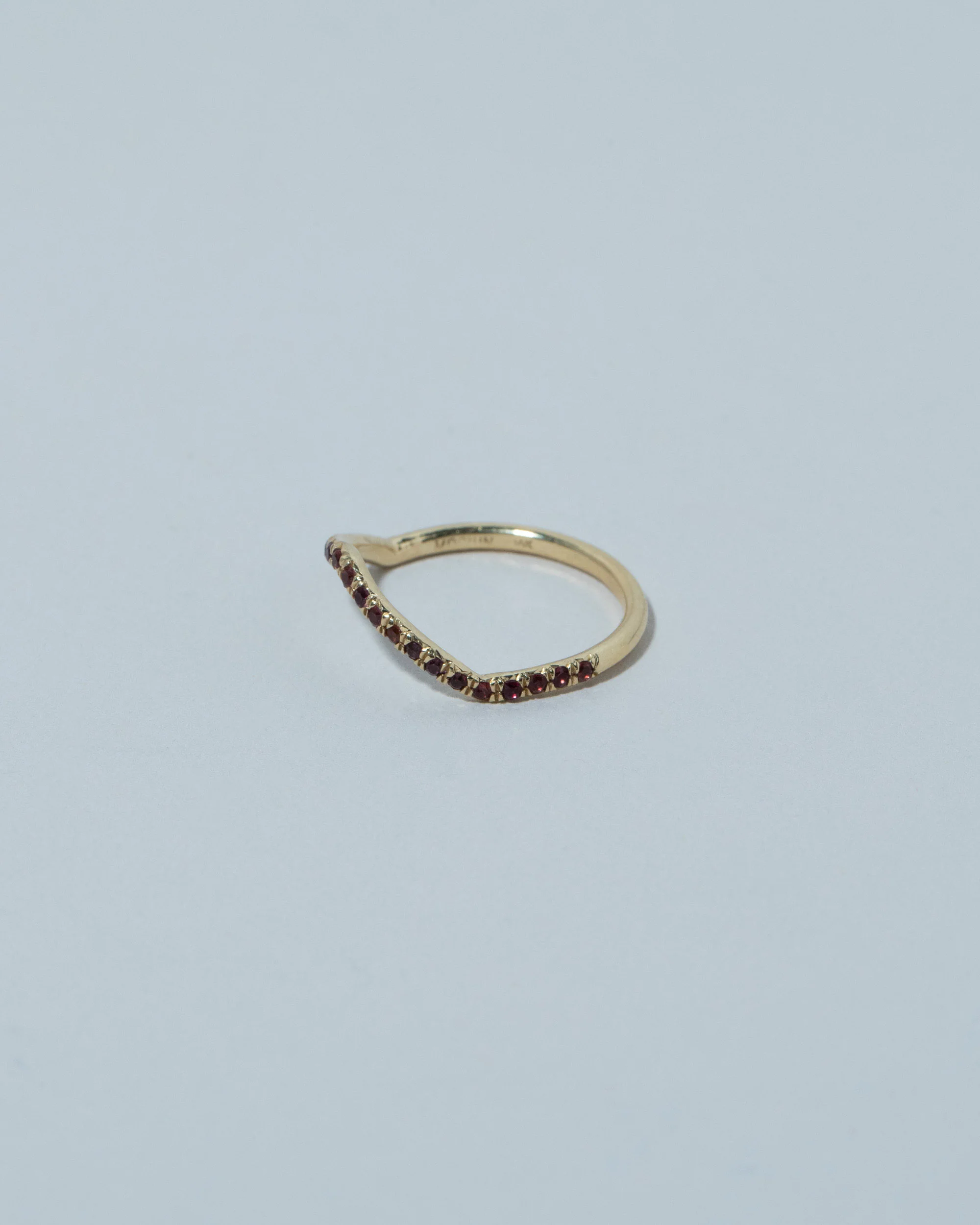 Low Peak Band in Pavé 14k Yellow Gold With Garnets - sz6 x Vault - Image 2