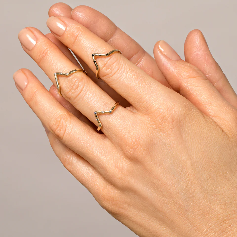 Triangle Band in Five Stone Black Diamond - sz6.5 x Vault - Image 2