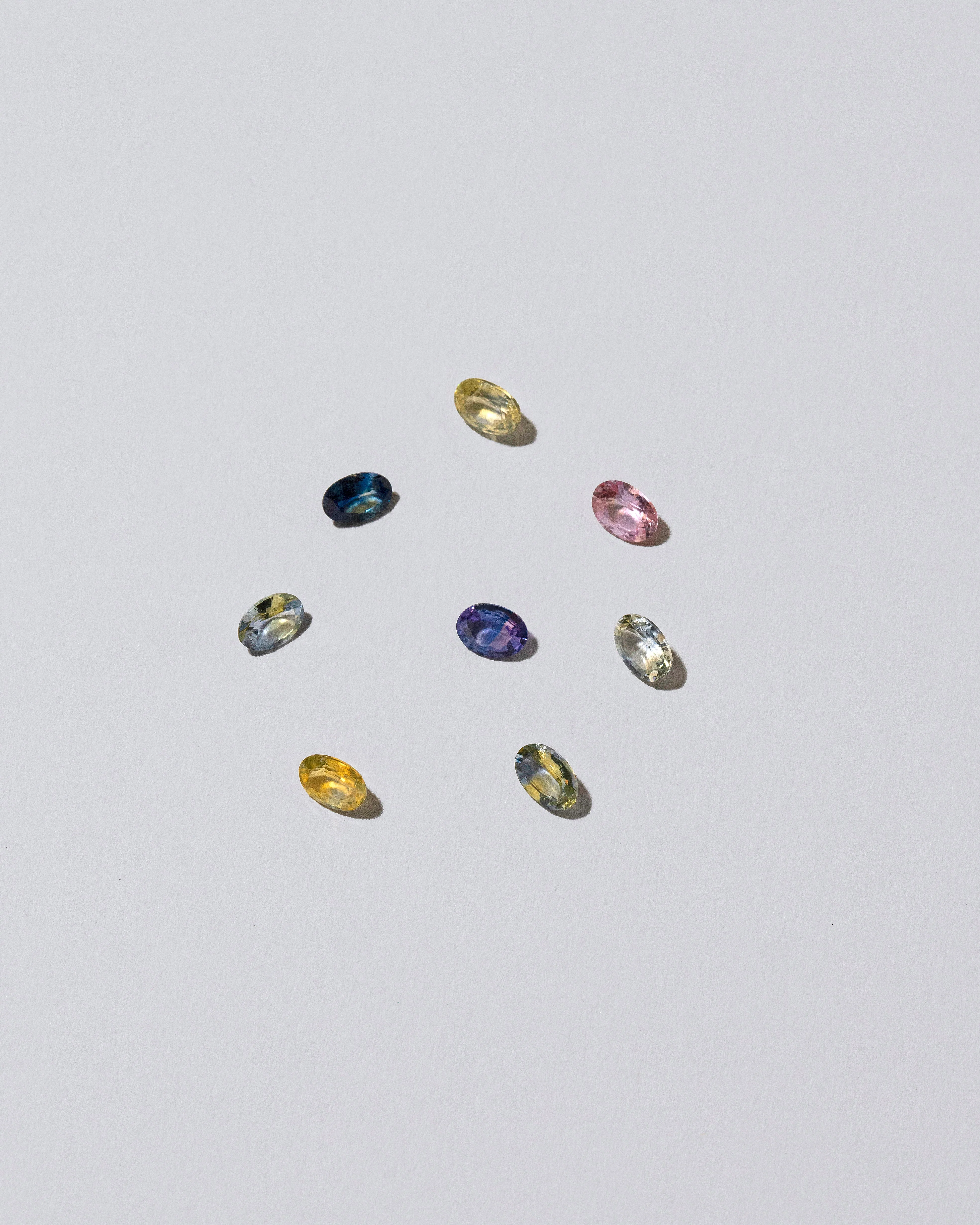 Venus Ring - Bicolor Sapphire - Image 3