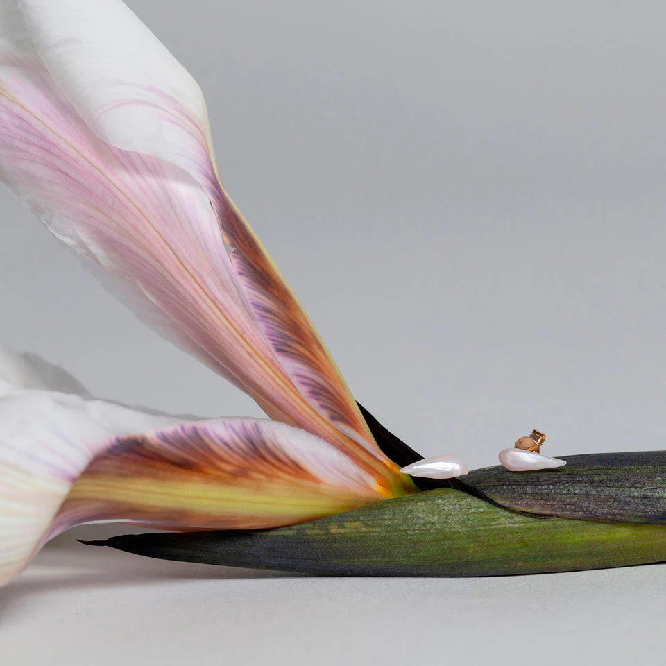 Wing Pearl Stud Earrings - Image 4